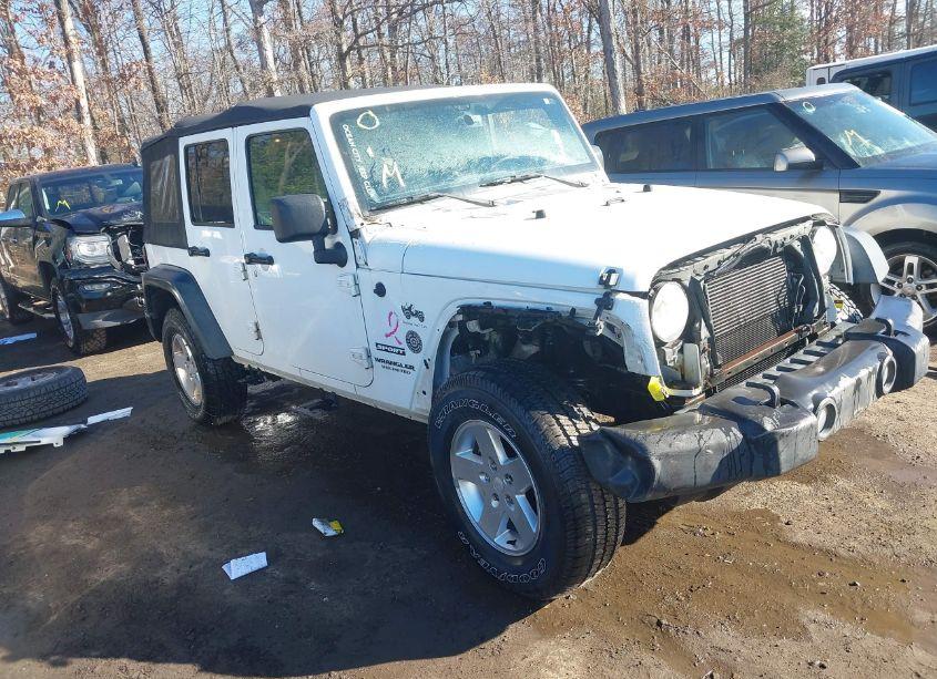 2013 Jeep Wrangler UNLIMITED SPORT (VIN 1C4BJWDG3DL637971) main photo