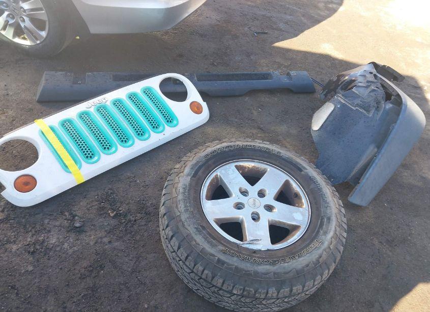 Photo 12 of 2013 Jeep Wrangler UNLIMITED SPORT (VIN 1C4BJWDG3DL637971)