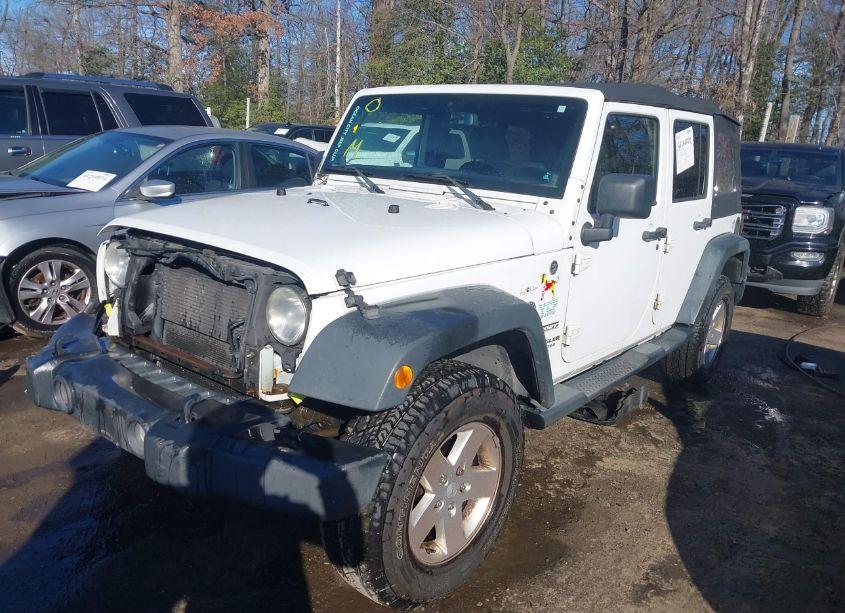 Photo 2 of 2013 Jeep Wrangler UNLIMITED SPORT (VIN 1C4BJWDG3DL637971)