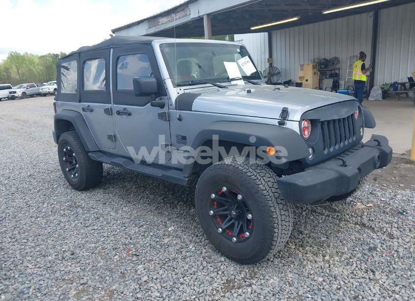 2014 Jeep Wrangler UNLIMITED SPORT (VIN 1C4BJWDG3EL135351) main photo