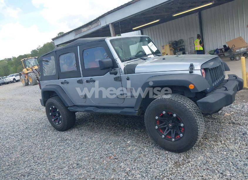 Photo 13 of 2014 Jeep Wrangler UNLIMITED SPORT (VIN 1C4BJWDG3EL135351)