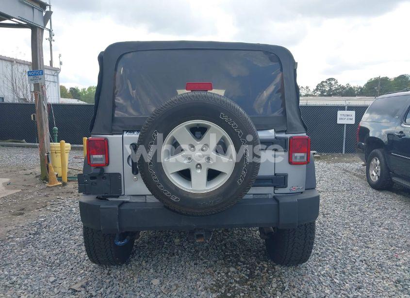 Photo 16 of 2014 Jeep Wrangler UNLIMITED SPORT (VIN 1C4BJWDG3EL135351)