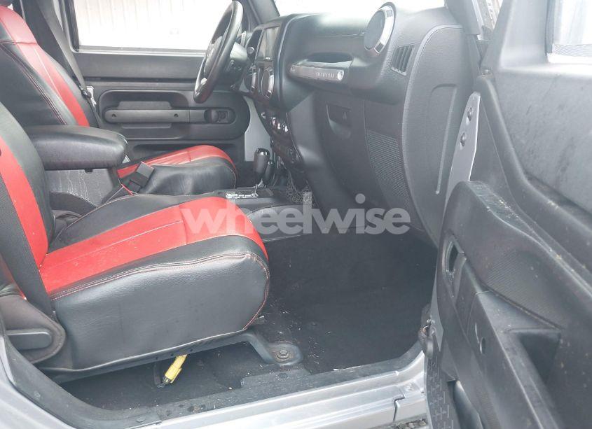 Photo 5 of 2014 Jeep Wrangler UNLIMITED SPORT (VIN 1C4BJWDG3EL135351)