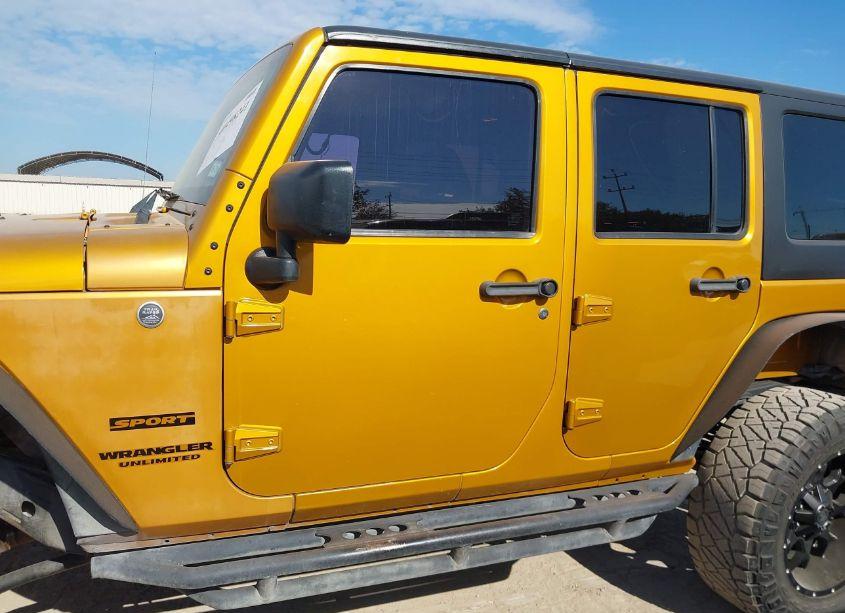 Photo 14 of 2014 Jeep Wrangler UNLIMITED SPORT (VIN 1C4BJWDG3EL218794)