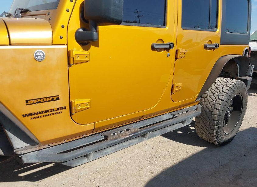 Photo 6 of 2014 Jeep Wrangler UNLIMITED SPORT (VIN 1C4BJWDG3EL218794)