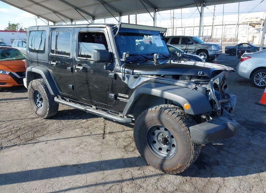 2014 Jeep Wrangler UNLIMITED SPORT (VIN 1C4BJWDG3EL325831) main photo