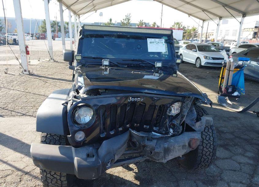 Photo 13 of 2014 Jeep Wrangler UNLIMITED SPORT (VIN 1C4BJWDG3EL325831)