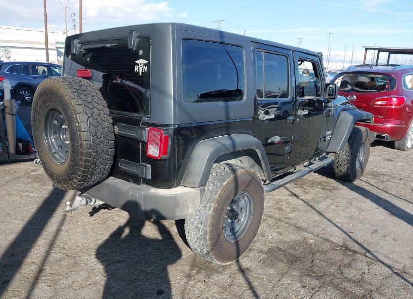 Photo 4 of 2014 Jeep Wrangler UNLIMITED SPORT (VIN 1C4BJWDG3EL325831)