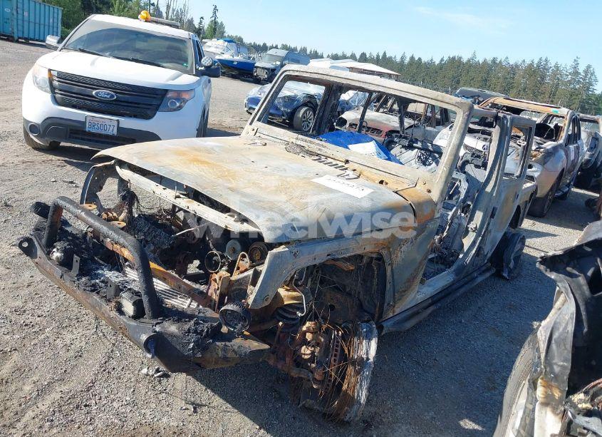 Photo 2 of 2015 Jeep Wrangler UNLIMITED SPORT (VIN 1C4BJWDG3FL500631)