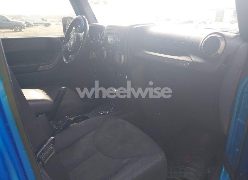 Photo 5 of 2015 Jeep Wrangler UNLIMITED SPORT (VIN 1C4BJWDG3FL551160)