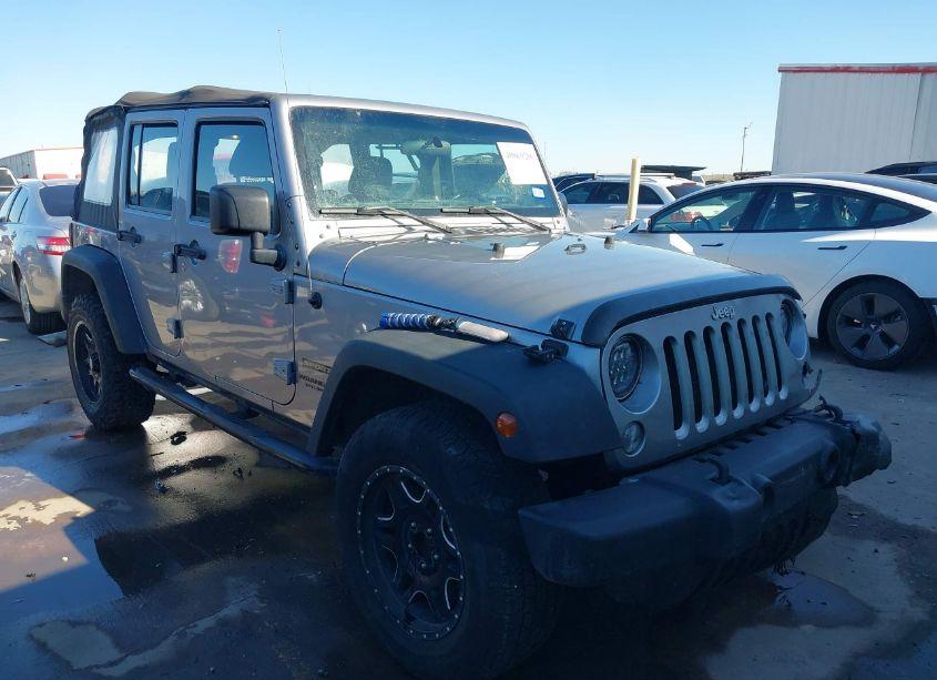 2015 Jeep Wrangler UNLIMITED SPORT (VIN 1C4BJWDG3FL608358) main photo
