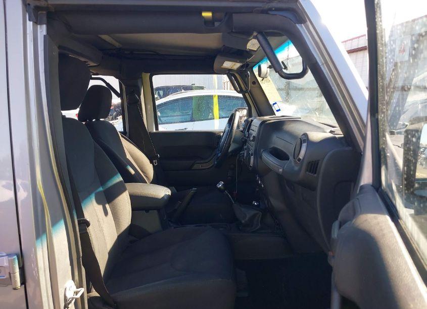 Photo 5 of 2015 Jeep Wrangler UNLIMITED SPORT (VIN 1C4BJWDG3FL608358)