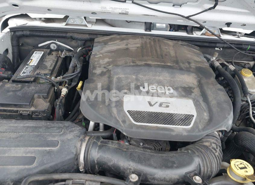 Photo 10 of 2015 Jeep Wrangler UNLIMITED WILLYS WHEELER (VIN 1C4BJWDG3FL618923)