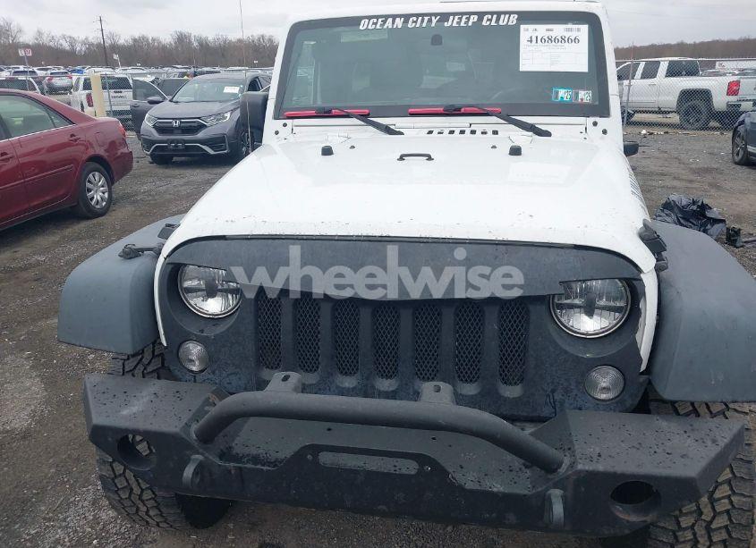 Photo 12 of 2015 Jeep Wrangler UNLIMITED WILLYS WHEELER (VIN 1C4BJWDG3FL618923)