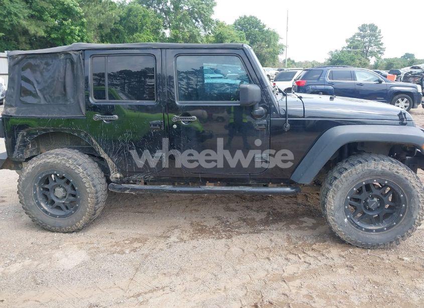 Photo 13 of 2015 Jeep Wrangler UNLIMITED SPORT (VIN 1C4BJWDG3FL659391)