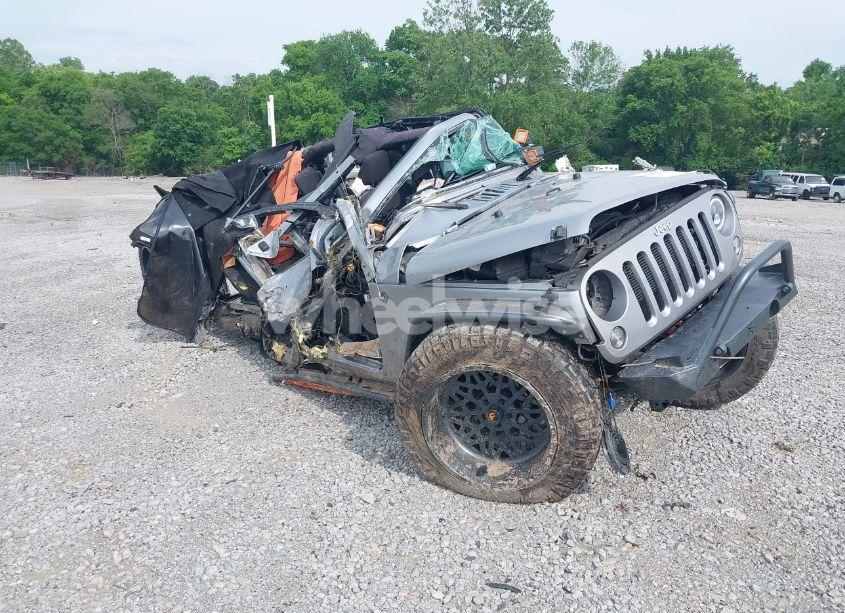 2015 Jeep Wrangler UNLIMITED SPORT (VIN 1C4BJWDG3FL682296) main photo