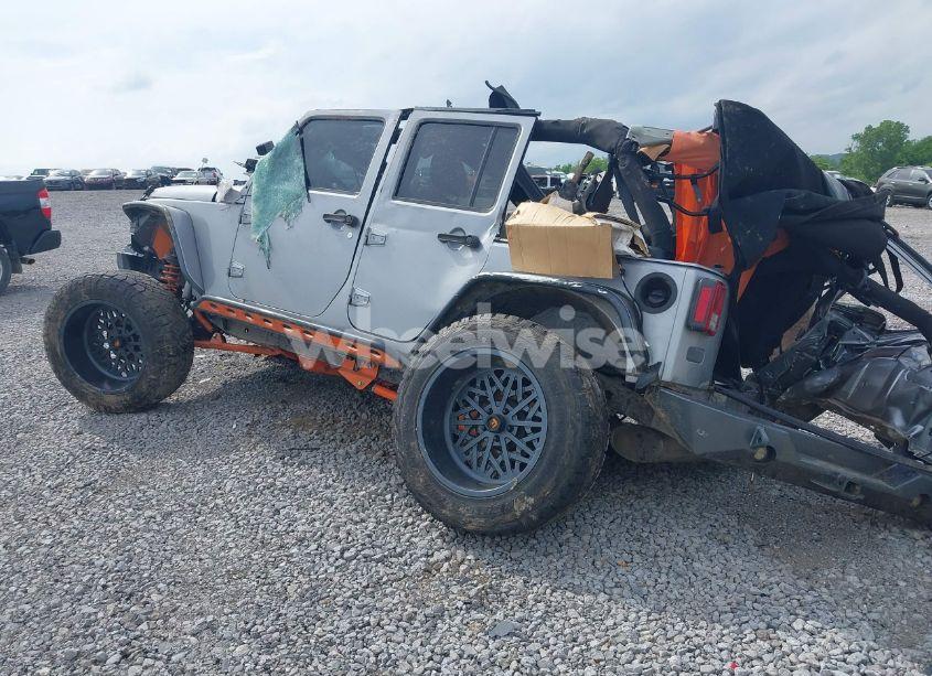 Photo 3 of 2015 Jeep Wrangler UNLIMITED SPORT (VIN 1C4BJWDG3FL682296)