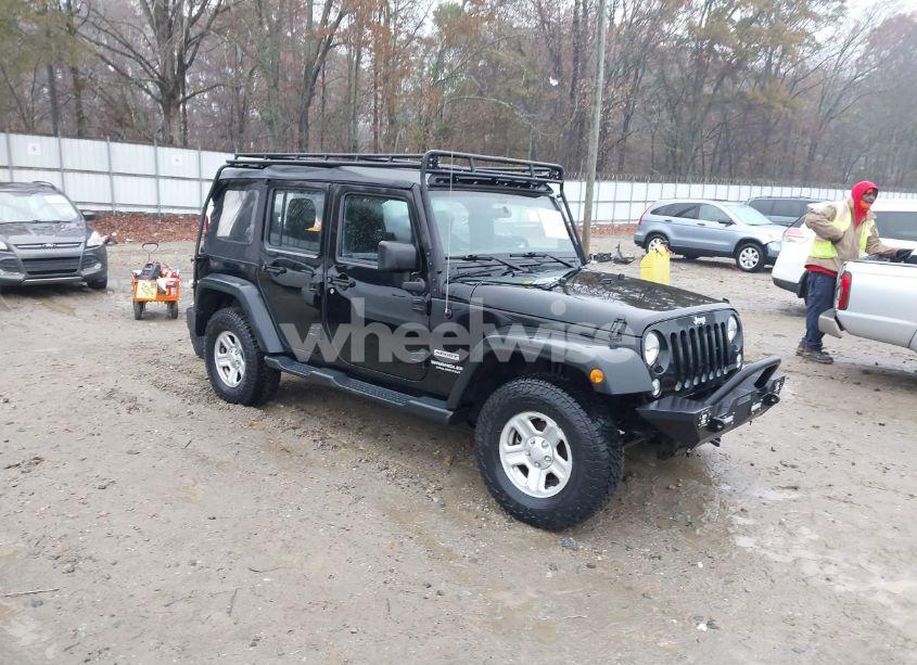 2015 Jeep Wrangler UNLIMITED SPORT (VIN 1C4BJWDG3FL687952) main photo