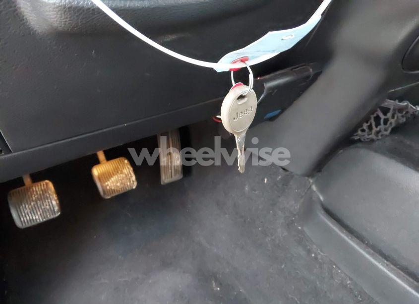 Photo 11 of 2015 Jeep Wrangler UNLIMITED SPORT (VIN 1C4BJWDG3FL687952)