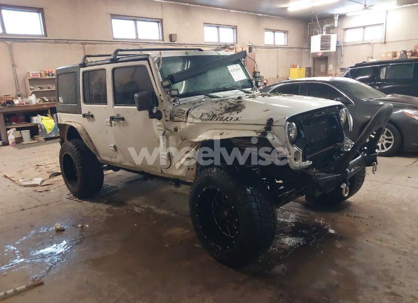 2016 Jeep Wrangler UNLIMITED WILLYS WHEELER (VIN 1C4BJWDG3GL149981) main photo