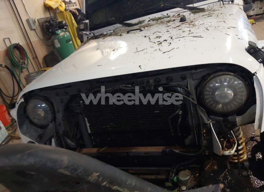 Photo 6 of 2016 Jeep Wrangler UNLIMITED WILLYS WHEELER (VIN 1C4BJWDG3GL149981)