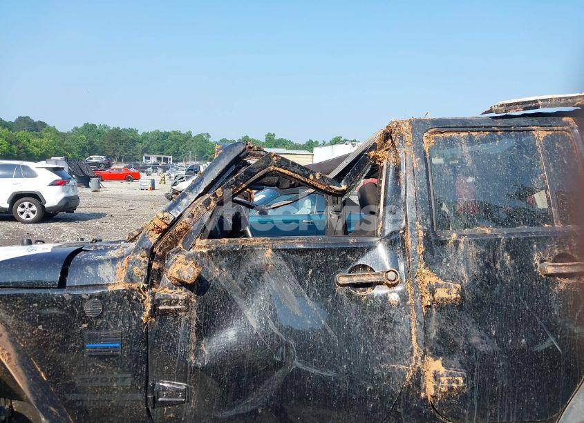 Photo 6 of 2016 Jeep Wrangler UNLIMITED SPORT (VIN 1C4BJWDG3GL302018)