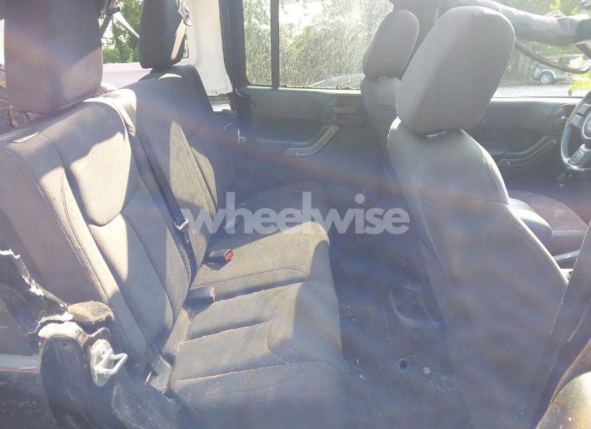 Photo 8 of 2016 Jeep Wrangler UNLIMITED SPORT (VIN 1C4BJWDG3GL302018)