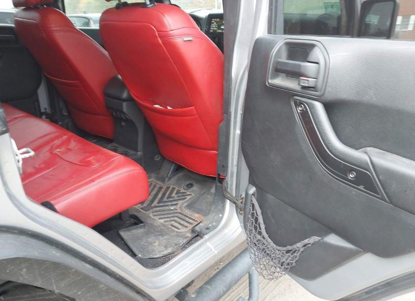 Photo 8 of 2017 Jeep Wrangler UNLIMITED WILLY WHEELER 4X4 (VIN 1C4BJWDG3HL500812)