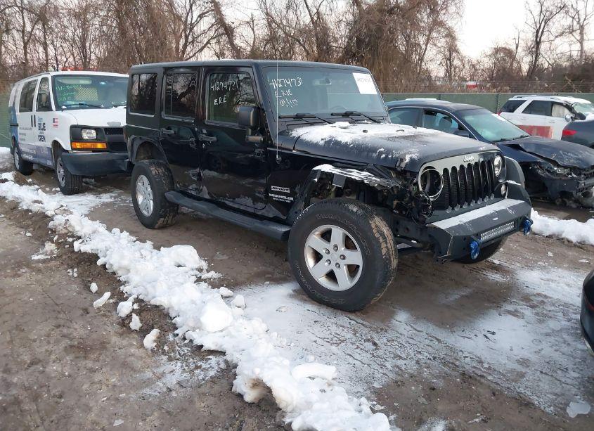 2017 Jeep Wrangler UNLIMITED SPORT 4X4 (VIN 1C4BJWDG3HL574019) main photo