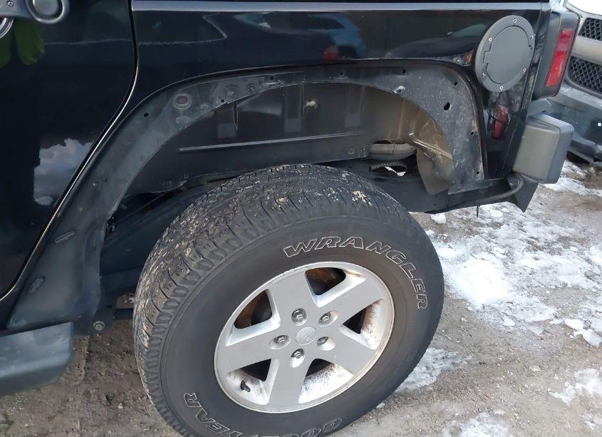 Photo 20 of 2017 Jeep Wrangler UNLIMITED SPORT 4X4 (VIN 1C4BJWDG3HL574019)