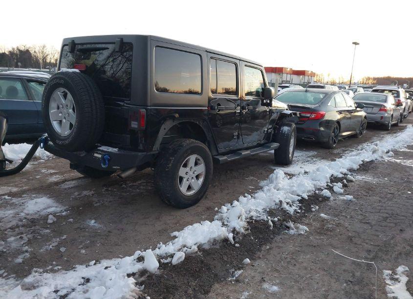 Photo 4 of 2017 Jeep Wrangler UNLIMITED SPORT 4X4 (VIN 1C4BJWDG3HL574019)