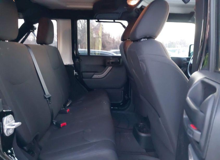 Photo 8 of 2017 Jeep Wrangler UNLIMITED SPORT 4X4 (VIN 1C4BJWDG3HL574019)