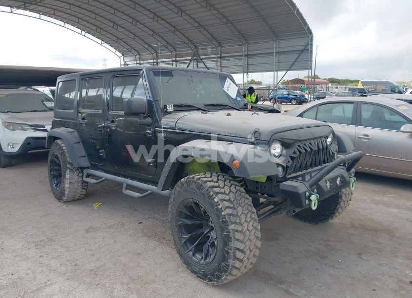 2017 Jeep Wrangler UNLIMITED SPORT 4X4 (VIN 1C4BJWDG3HL613336) main photo