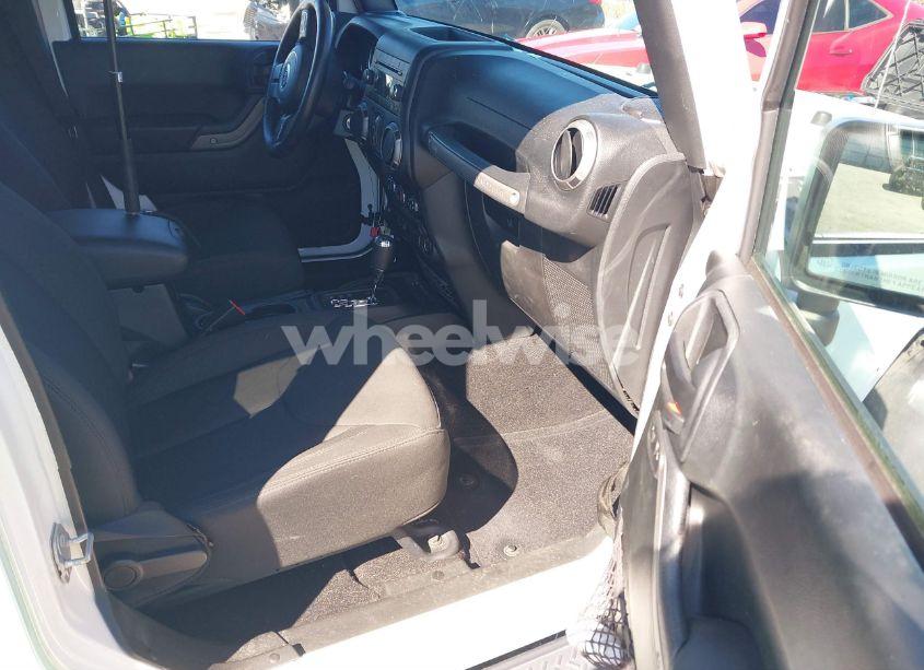 Photo 5 of 2017 Jeep Wrangler UNLIMITED SPORT (VIN 1C4BJWDG3HL710522)