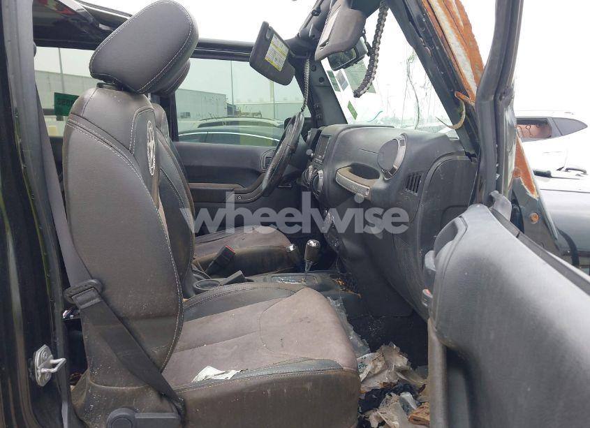 Photo 5 of 2017 Jeep Wrangler UNLIMITED SPORT (VIN 1C4BJWDG3HL742662)