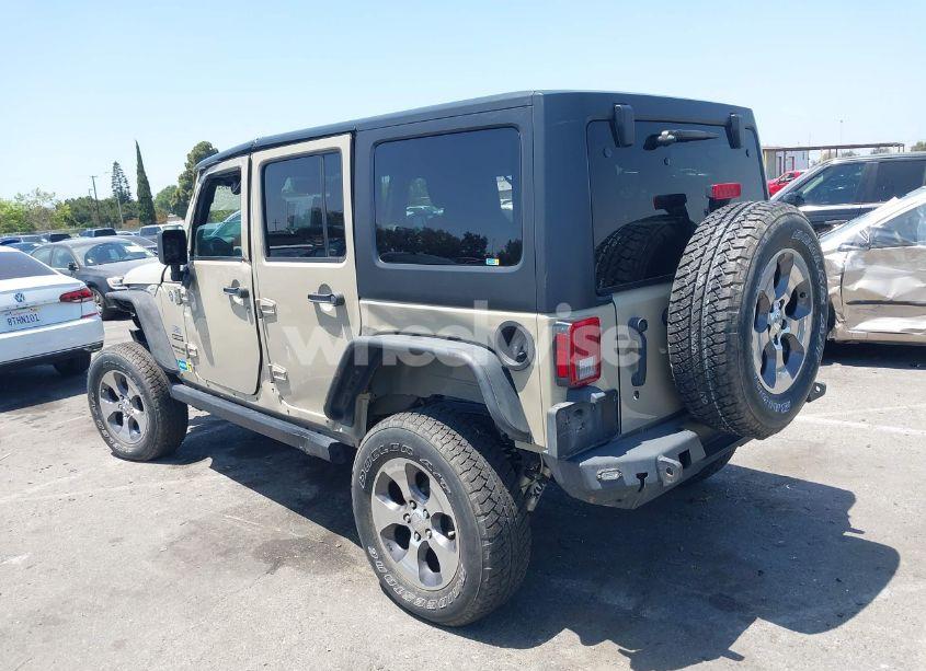 Photo 3 of 2018 Jeep Wrangler JK UNLIMITED SPORT S 4X4 (VIN 1C4BJWDG3JL809752)