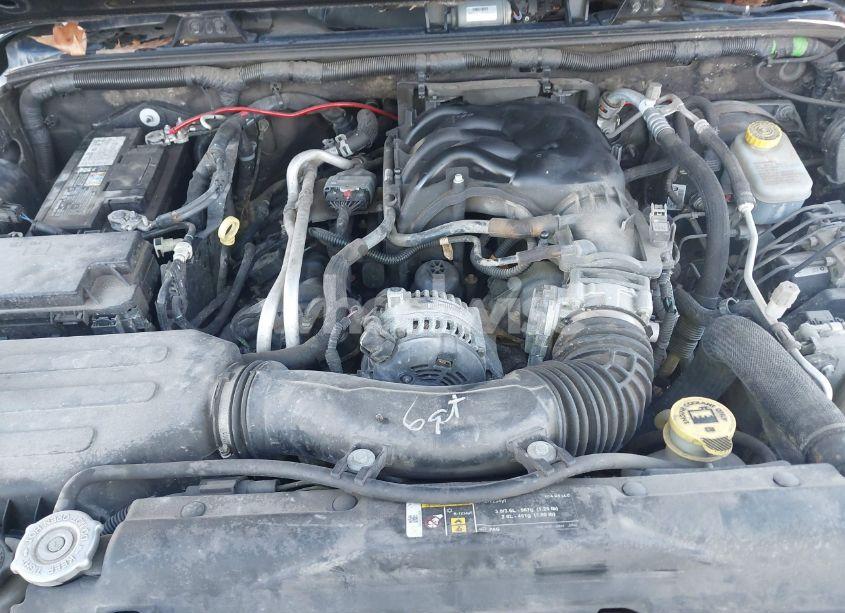 Photo 10 of 2018 Jeep Wrangler JK UNLIMITED SPORT 4X4 (VIN 1C4BJWDG3JL829130)