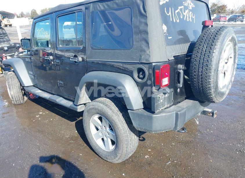 Photo 3 of 2018 Jeep Wrangler JK UNLIMITED SPORT 4X4 (VIN 1C4BJWDG3JL829130)