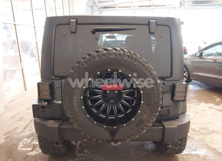 Photo 16 of 2018 Jeep Wrangler JK UNLIMITED SPORT S 4X4 (VIN 1C4BJWDG3JL837454)