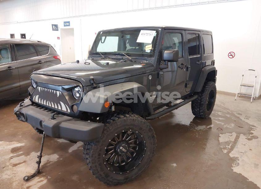 Photo 2 of 2018 Jeep Wrangler JK UNLIMITED SPORT S 4X4 (VIN 1C4BJWDG3JL837454)