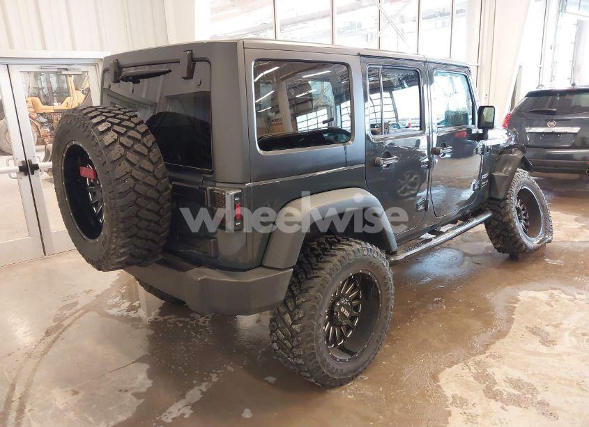 Photo 4 of 2018 Jeep Wrangler JK UNLIMITED SPORT S 4X4 (VIN 1C4BJWDG3JL837454)