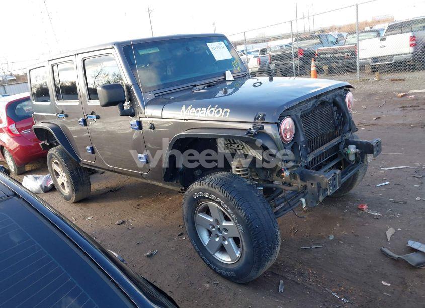 2018 Jeep Wrangler JK UNLIMITED SPORT 4X4 (VIN 1C4BJWDG3JL876013) main photo