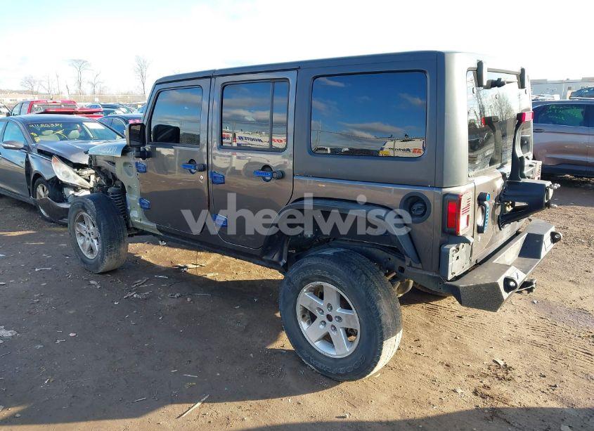 Photo 3 of 2018 Jeep Wrangler JK UNLIMITED SPORT 4X4 (VIN 1C4BJWDG3JL876013)