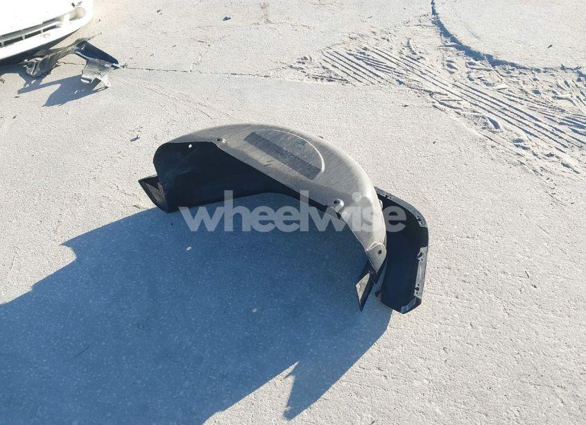 Photo 12 of 2018 Jeep Wrangler JK UNLIMITED SPORT S 4X4 (VIN 1C4BJWDG3JL900973)