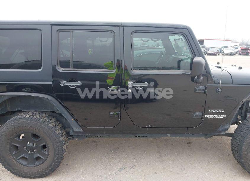 Photo 13 of 2012 Jeep Wrangler UNLIMITED SPORT (VIN 1C4BJWDG4CL264051)