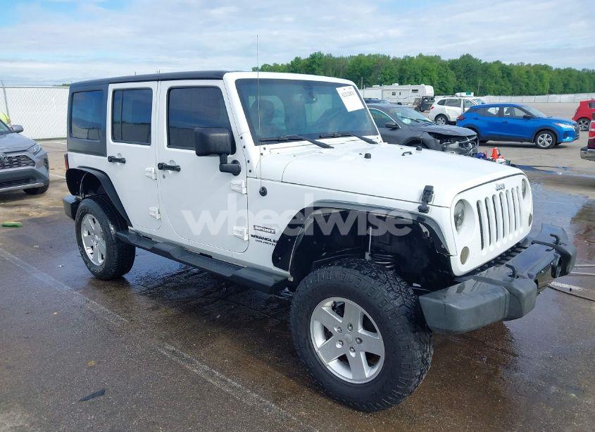 2013 Jeep Wrangler UNLIMITED SPORT (VIN 1C4BJWDG4DL599151) main photo