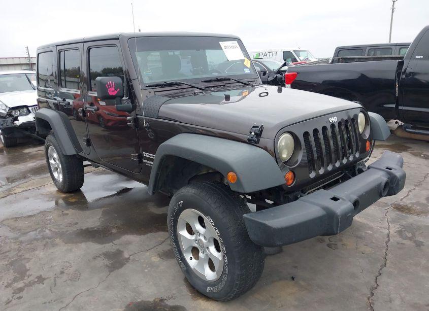 2013 Jeep Wrangler UNLIMITED SPORT (VIN 1C4BJWDG4DL678092) main photo