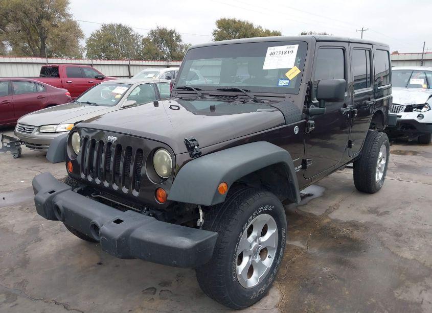 Photo 2 of 2013 Jeep Wrangler UNLIMITED SPORT (VIN 1C4BJWDG4DL678092)