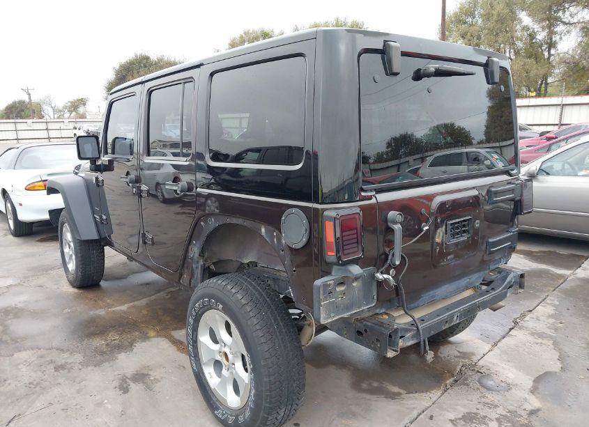 Photo 3 of 2013 Jeep Wrangler UNLIMITED SPORT (VIN 1C4BJWDG4DL678092)