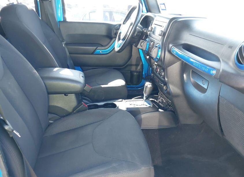 Photo 5 of 2015 Jeep Wrangler UNLIMITED SPORT (VIN 1C4BJWDG4FL506969)